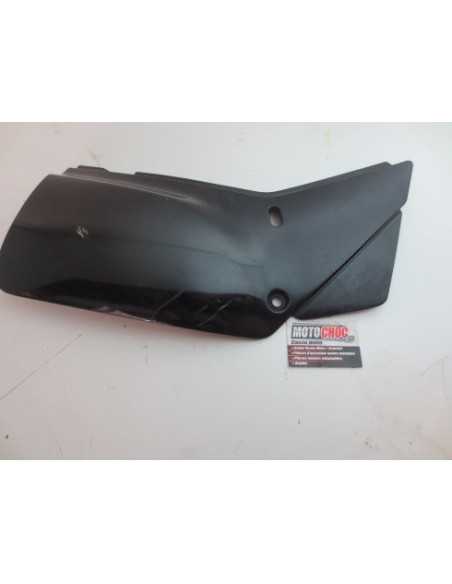Flanc de selle droit SUZUKI DRSE 650 - 1993