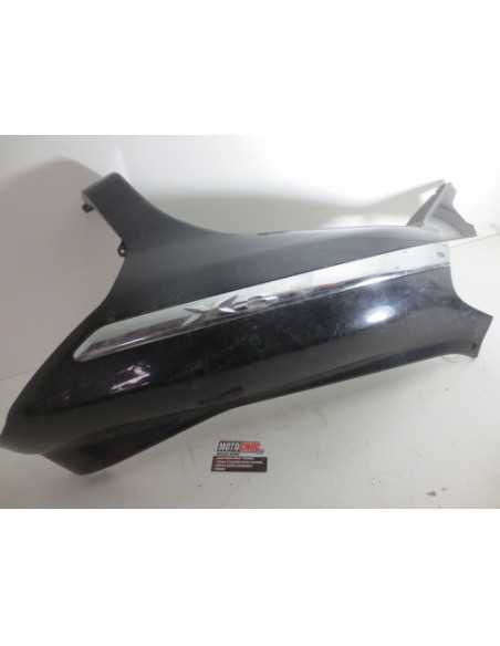 Flanc de selle droit PIAGGIO X8 125 - 2005 - 620252