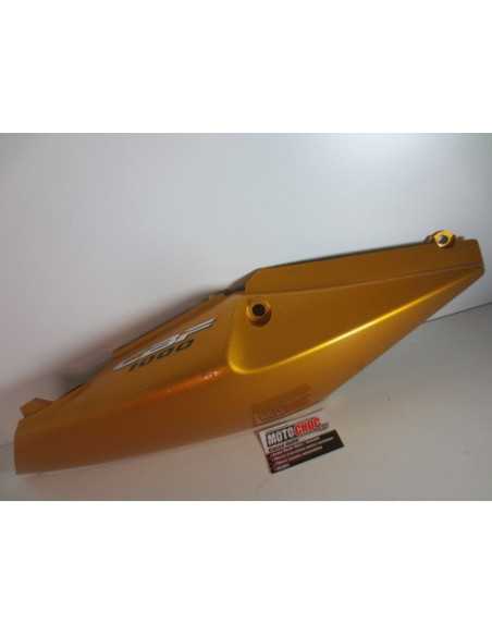 Flanc de selle droit HONDA CBF 1000 - 77310-MERA-D000