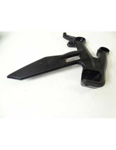 Platine repose-pied avant droit KTM DUKE 790 - 2018 - KTM 64103039010 - Occasion