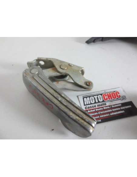 Repose-pied gauche VESPA GTS 300