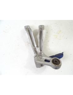 Platine repose-pied arrière droit SUZUKI GSXR 1000 - 2002 2