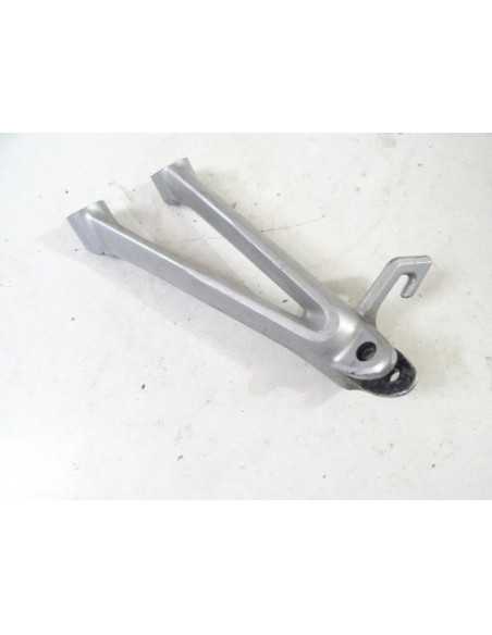 Platine repose-pied avant gauche SUZUKI GSXR 750 - 2005-2007 - 01H-L 298996