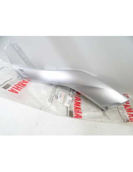 Cache latéral gauche YAMAHA X-MAX 300 - 2017-2020 - B74-F1711-00-P1