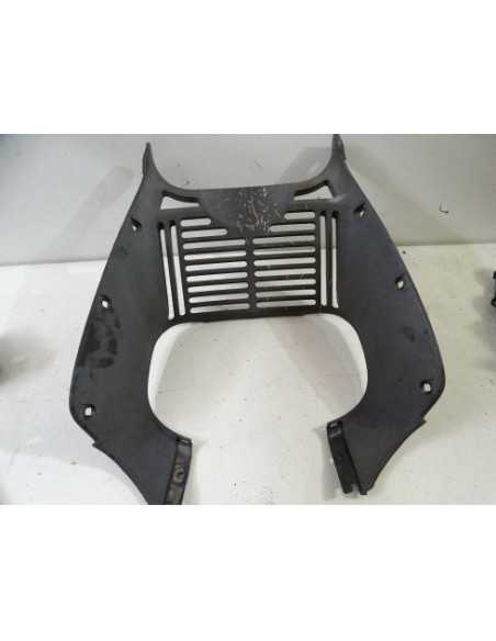 Grille de radiateur HONDA VARADERO 125 - 2001-2006 - 64212-KCPC6400