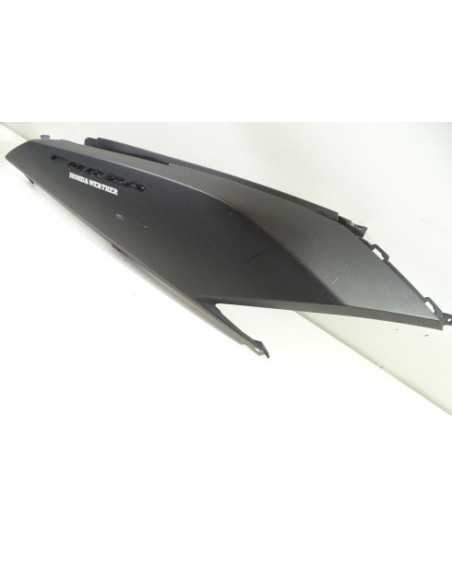Flanc de selle droit HONDA FORZA 125 - 2015-2017 - 83500-K40-F000