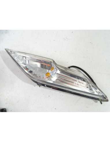 Clignotant avant gauche KYMCO DINK 50 - 2013 - 33700-LEA5-E00 - Occasion