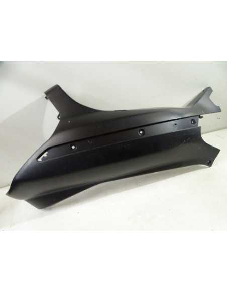 Flanc de selle droit PIAGGIO X-EVO 125 - 2004-2007 - 620252