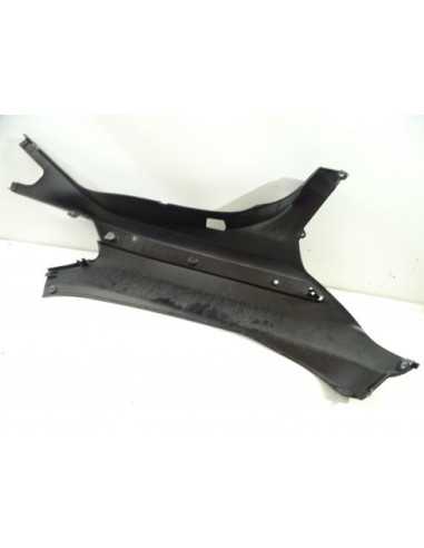 Flanc de selle droit PIAGGIO X-EVO 125 - 2004-2007 - 620252