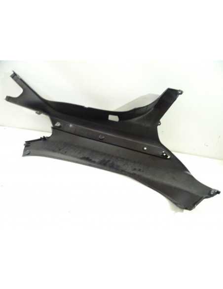 Flanc de selle droit PIAGGIO X-EVO 125 - 2004-2007 - 620252