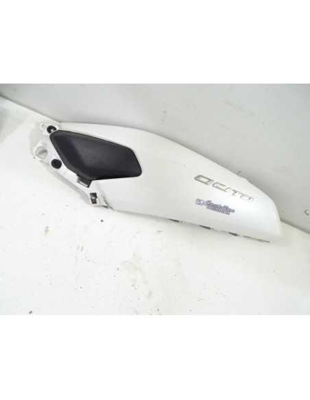 Flanc de selle gauche YAMAHA N-MAX 125 - 2015-2017 - 2DP-F1721-00