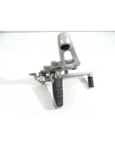 Platine & repose pied droit BMW R1150R