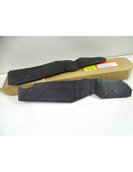 Tapis de marche-pied (paire) HONDA X-ADV 750 - 2017-2020 - État Neuf