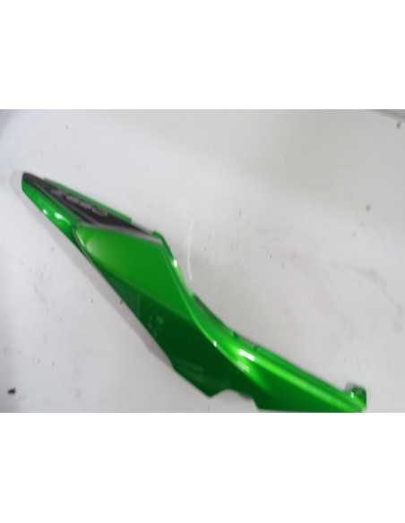 Flanc de selle droit KAWASAKI Z650 650 - 2017 - 46011-0034 Occasion
