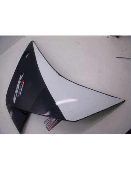 Flanc de carénage droit HONDA CBR 125 - 2011 - 64330-KPP-T000