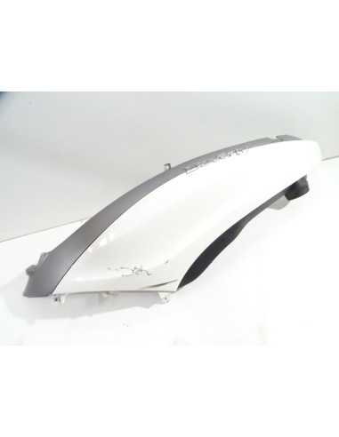 Flanc de selle gauche PIAGGIO BEVERLY 350 ZPAM69400- 2013/2014 -