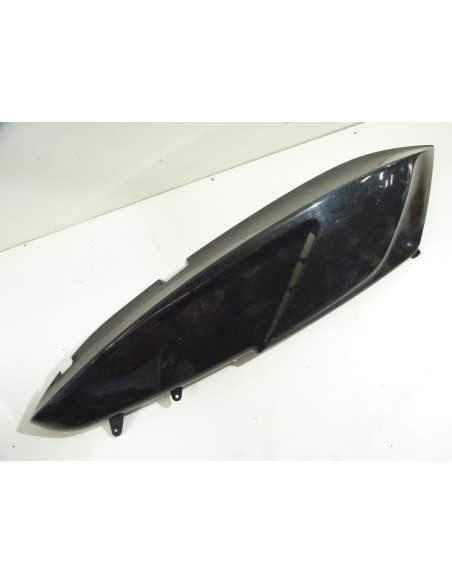 Flanc de selle avant droit GILERA GP 800 - 2008/2012 - Occasion