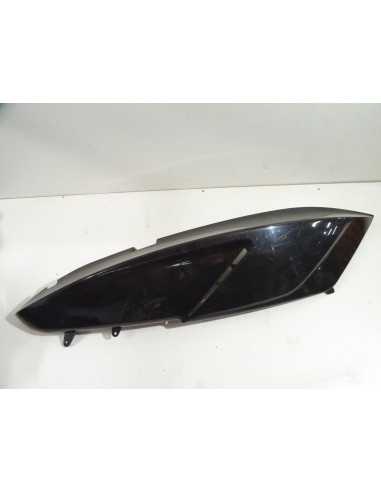 Flanc de selle droit GILERA GP 800 - 2008/2012