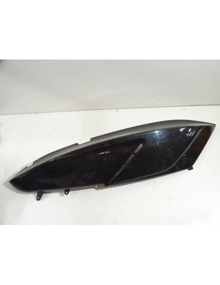 Flanc de selle droit GILERA GP 800 - 2008/2012