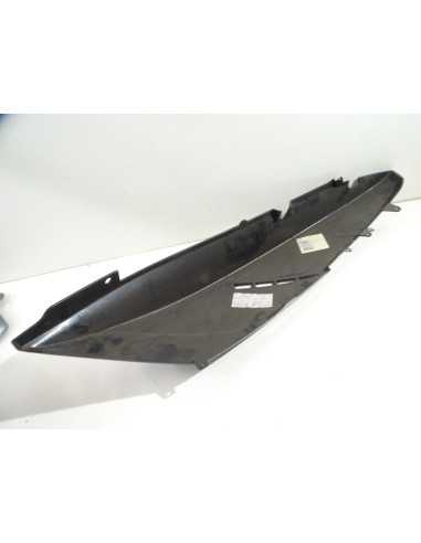 Flanc de selle droit GILERA GP 800 - 2008/2012