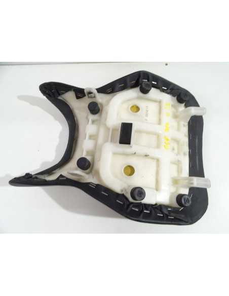 Selle avant SUZUKI GSR 750 - 2011/2016 - S08J