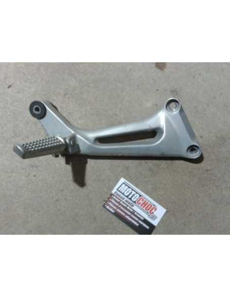 Platine repose-pied arrière droit HONDA VTR 1000 SC36A - MBB-P-R