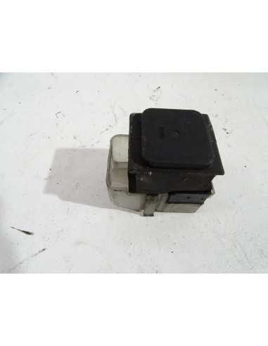 Relais de démarreur SUZUKI BURGMAN 400 - 2002/2006 - Occasion