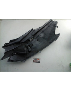 Flanc de selle gauche SUZUKI BURGMAN 650 - 2013-2015 - 47211-26J00 2