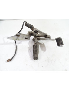 Platine repose-pied avant droit YAMAHA FAZER 560 - 1998/2001 - 4YR Occasion