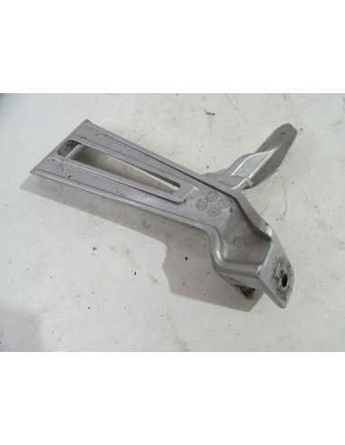 Platine repose-pied arrière droit YAMAHA YZF 125 - 2021 - 5D7-F742L