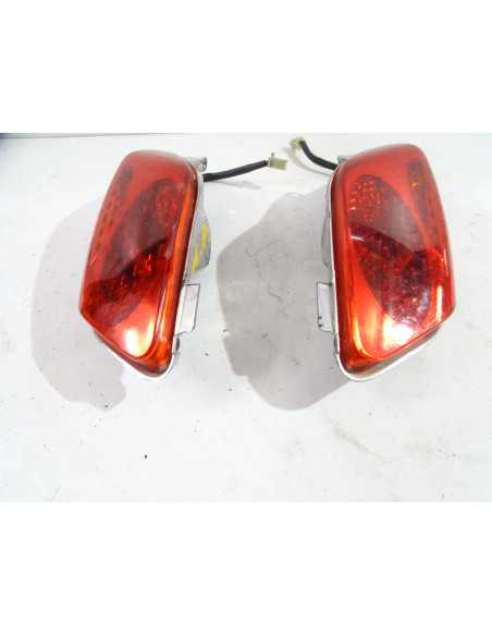 Feu arrière (paire) YAMAHA X-MAX 125 - 2006/2009 - Occasion