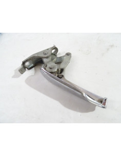 Platine repose-pied arrière droit VESPA GTS 125 Occasion 2