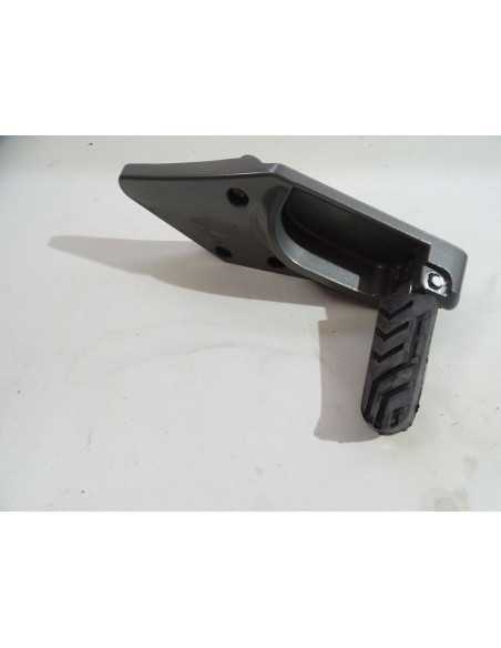 Platine repose-pied arrière gauche GILERA GP 800 - 2008 - 65419350ET État Neuf