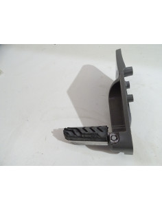 Platine repose-pied arrière gauche GILERA GP 800 - 2008 - 65419350ET État Neuf 2