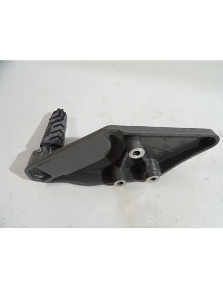 Platine repose-pied arrière gauche GILERA GP 800 - 2008 - 65419350ET
