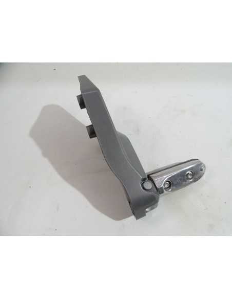 Platine repose-pied arrière gauche GILERA GP 800 - 2008 - 65419350ET