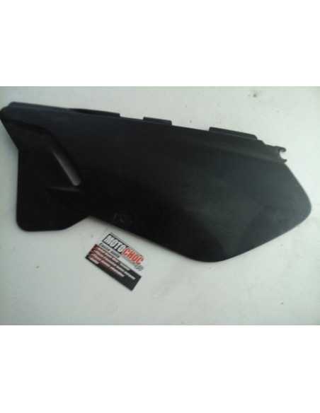 Flanc de selle gauche SUZUKI DRSE 125 - 47211-32E00 L