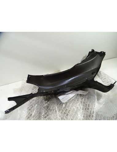 Flanc de selle gauche PIAGGIO X-EVO 125 - 2007/2016 -