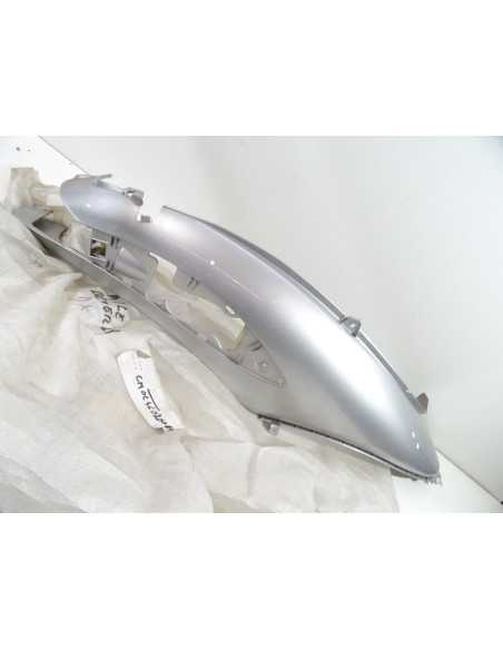 Flanc de selle droit PIAGGIO BEVERLY 125 - 2002 - CM02460200A7