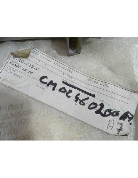 Flanc de selle droit PIAGGIO BEVERLY 125 - 2002 - CM02460200A7