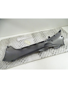 Bas de caisse droit PIAGGIO MP3 125 - 2008/2012 - 65382400EO État Neuf 2