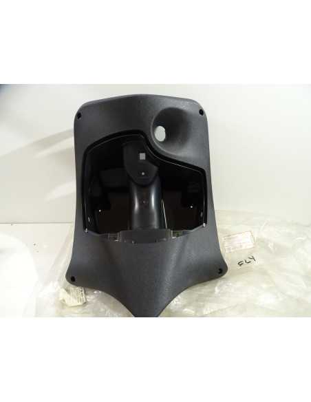 Tablier intérieur PIAGGIO FLY 125 - 74 - 621981000C État Neuf