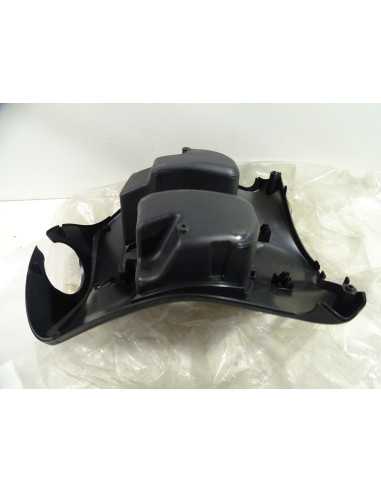 Tablier intérieur PIAGGIO FLY 125 - 74 - 621981000C État Neuf