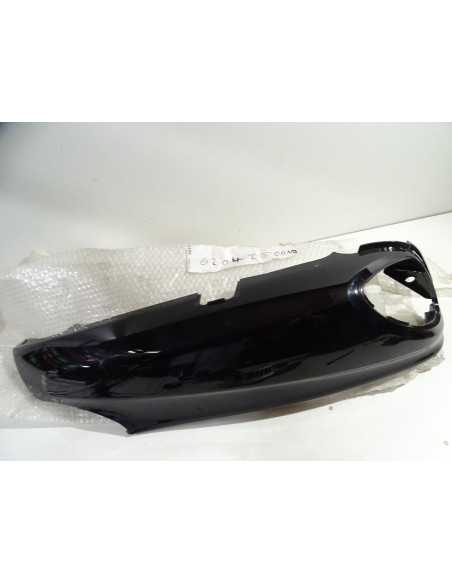 Flanc de selle gauche PIAGGIO X9 500 - 2006/2007 - 62042500ND État Neuf