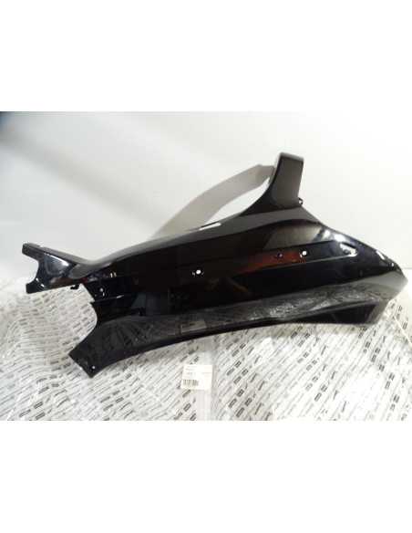 Flanc de selle gauche PIAGGIO X9 500 - 2007/2016 - 6202510090 État Neuf
