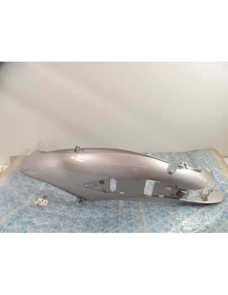 Flanc de selle gauche PIAGGIO BEVERLY 125 - 2002 - CM02460100A7