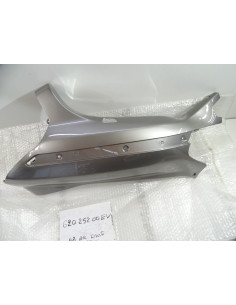 Flanc de selle droit PIAGGIO X-EVO 125 - 2007/2016 - 62025200EV Neuf