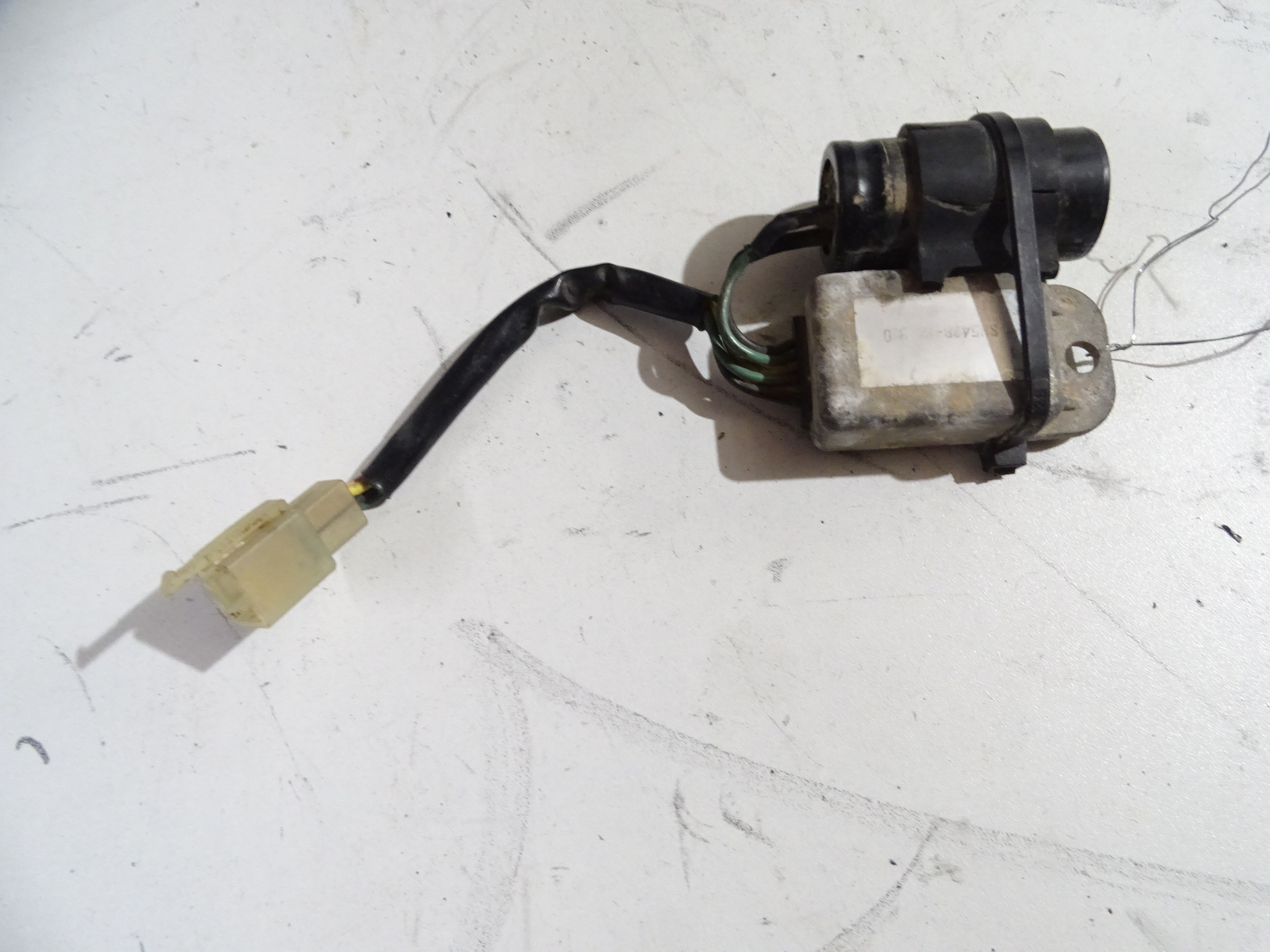 Régulateur HONDA XR 250 1994 SH542B12 Occasion