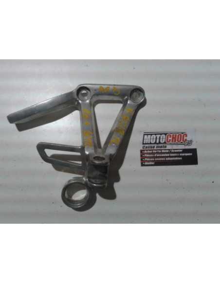 Platine repose-pied arrière droit YAMAHA FAZER 600 - 1998-2003 - 4YR