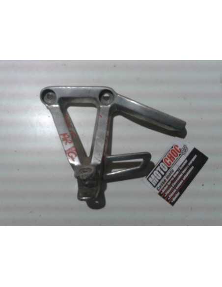 Platine repose-pied arrière gauche YAMAHA FAZER 600